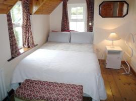 Hotel fotoğraf: Lough Avaul Cottage