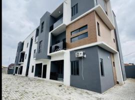 Rise&shine, hotel em Agege