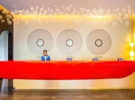 ibis Mall Avenue Dubai