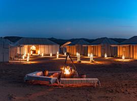 Erg Chebbi Dunes Desert Camp, hotel en Merzouga