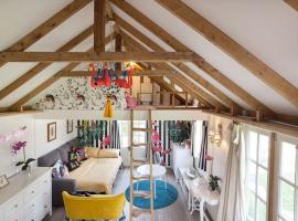 Tiny House in Wonderland, khách sạn ở Henfield