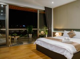 Petit Hotel، فندق في Thu Dau Mot