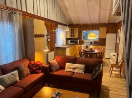 Chalets Village Suisse de Val-David, khách sạn ở Val-David