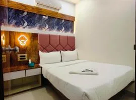 Hotel M R STAY