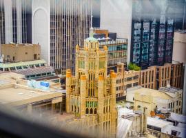 Sydney CBD luxury high level 2 bedroom2 bathroom condo with City view- Pool Gym 4, hotel en Sídney