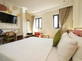 Nicecy Daily - Bến Thành Market