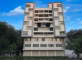 Collection O Magarpatta City Formerly Ekab Hospitality
