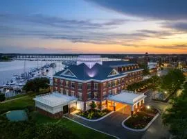 Tryon Riverfront Inn Tapestry Collection by Hilton