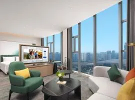 郑州东站希尔顿欢朋酒店