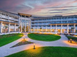 Mövenpick Balaland Resort Lake Balaton, hotel em Szántód