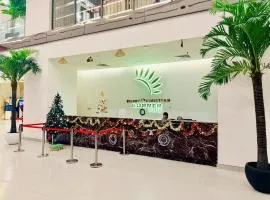 Luxury Suites by KL Residences