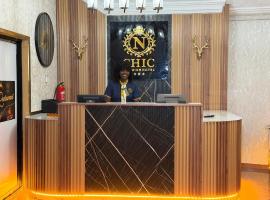 Chic Premium Hotel, hotel em Durocher
