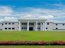 Royal Ambassador Hotel，位于Harbel的酒店