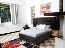 Henderson street lodge, ξενοδοχείο σε Μπλαντάιρ