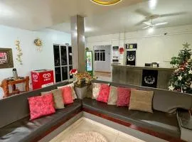 Hotel Monte Carlo - Cáceres