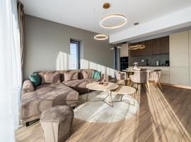 Best Residence - High-End Suites with Private Parking - by Solinis Homes, hotel Bukarestben