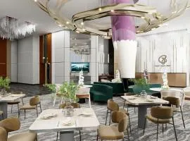 The Everly Lhesson Kuching