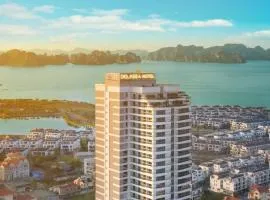 DeLaSea Ha Long Hotel - Modern Bayview Escape