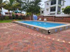 Playas Lodge, hotel em Playas