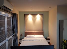 Hotel Photo: VacationHome@BKK