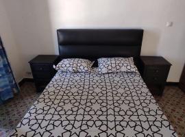 Appartement 3 pièces, hotel em LʼAgha