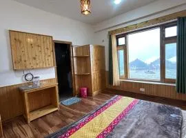 Parashar lake Fogg hill Resort