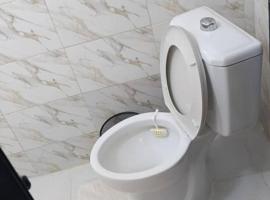 Chez Tyka, hotel em Abidjan