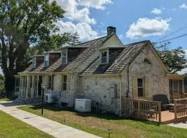 Downingtown Manor - 1900s Farmhouse with Creek Views