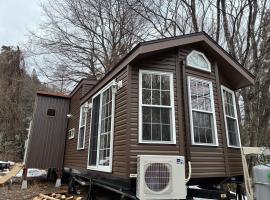 Hakuba Canadian Lodge, hotel em Hakuba