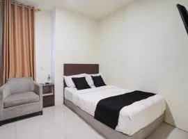 Collection O near Harbour Bay Mall formerly Kansa Hotel