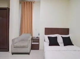 Collection O near Harbour Bay Mall formerly Kansa Hotel