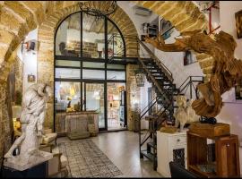 Porta di Castro Hotel & Pool, ξενοδοχείο στο Παλέρμο