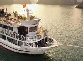 Beka Cruise, hotel em Ilha de Cát Bà