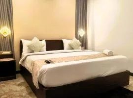 Skyer Inn Hotel