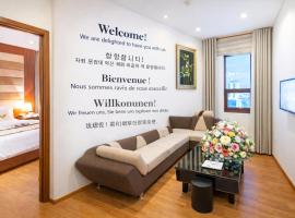 MOONLIGHT Hotel & Suites - The Best City View, Dragon Bridge view, hotel i Da Nang