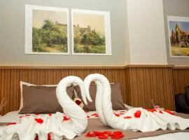 Airport Corner Hotel