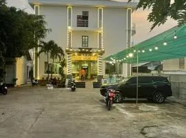Motel hoàng đế 1