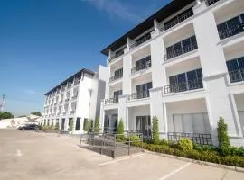 IU Hotel Donmueang Airport