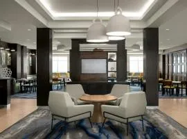 科罗娜河畔/诺尔科费尔菲尔德套房酒店