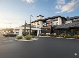 Hotel Kelowna & Conference Centre