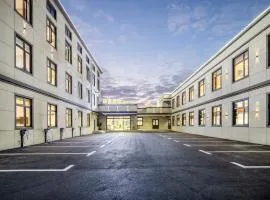 Shanghai Rui deng hao Hotel-Free shuttle bus to Airport and Disneyland 24x7