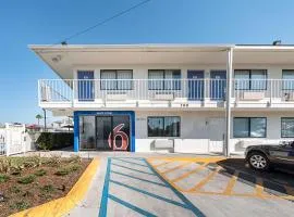 Motel 6-Mcallen, TX, hotel in McAllen