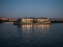 Historia The Boutique Hotel Nile Cruise - Every Monday from Luxor for 04 & 07 Nights - Every Friday From Aswan for 03 & 07 Nights، فندق في الأقصر