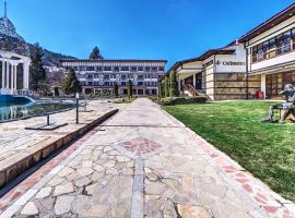 Спа Хотел Орфей โรงแรมในเดวิน