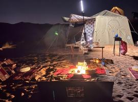 ArabTribe TENT STAY, hotel u gradu 'Margham'