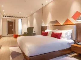 Borrman Hotel Guilin Railway Station Two Rivers and Four Lakes