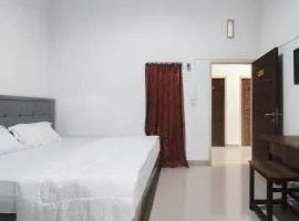 RedDoorz at Qaireen Living Jambi