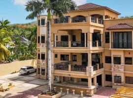 Sweet Palm Villa - Spacious luxury villa with pool and Beach oasis access, hotel sa Saint Annʼs Bay