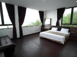 LAKESIDE DAILAI HOTEL