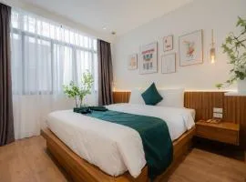 XÔI Mia Suites West Lake